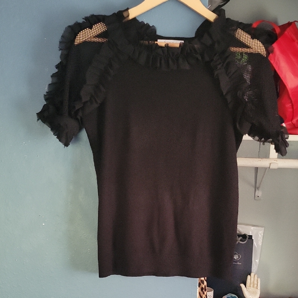 Sioni Black Ruffle Sleeve Top